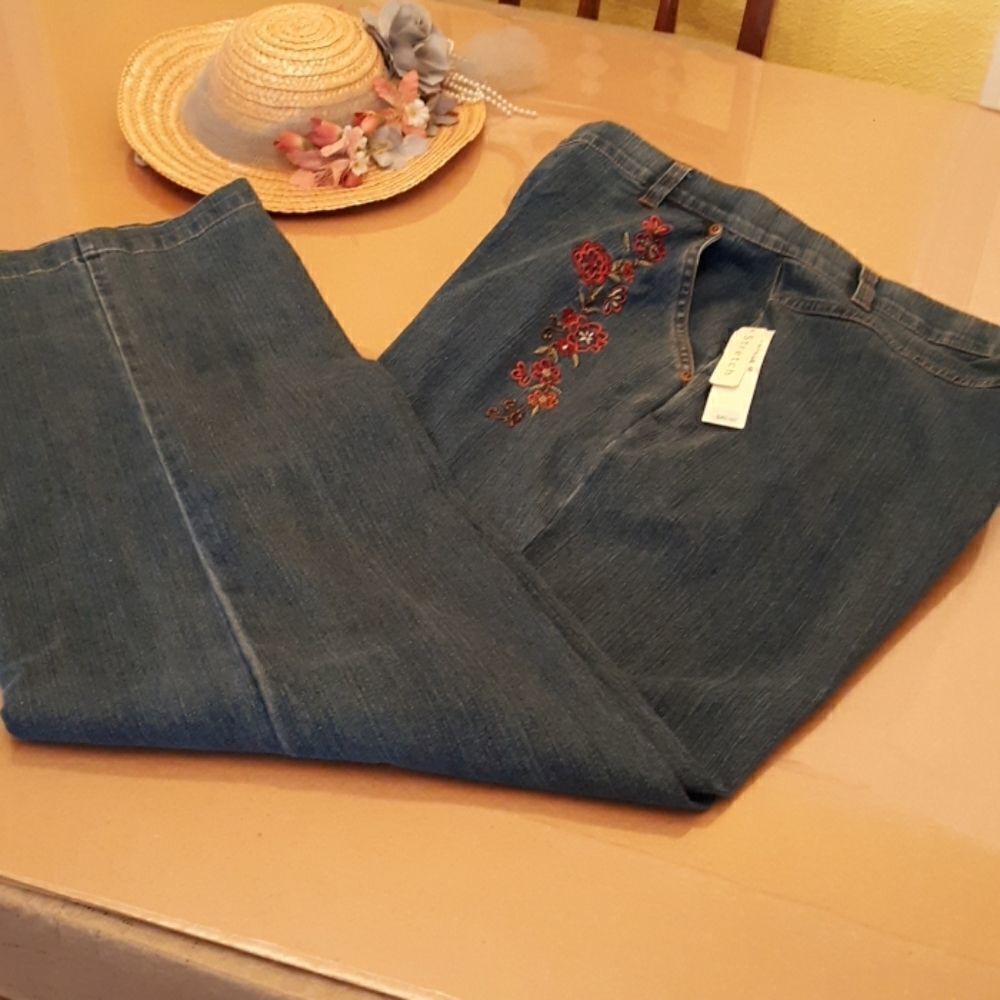 Erika stretch front flowered jeans NWT Size 18